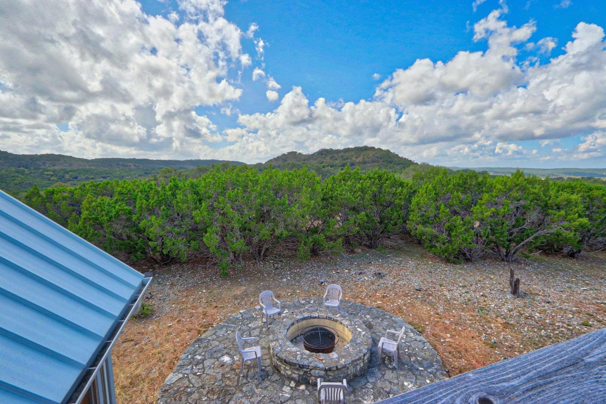 Log Cabin At Old Glory Ranch Wimberley Extérieur photo
