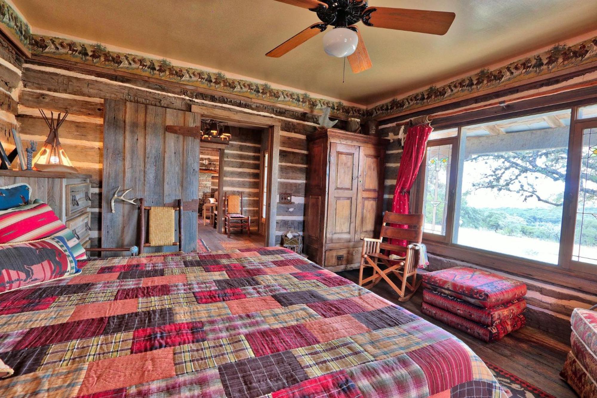 Log Cabin At Old Glory Ranch Wimberley Extérieur photo